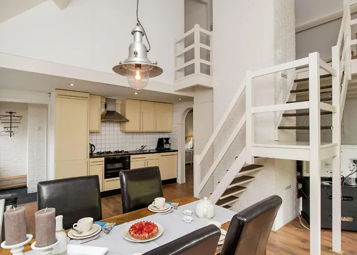 Cosy Holiday Home In Noordwijkerhout Near Lake
