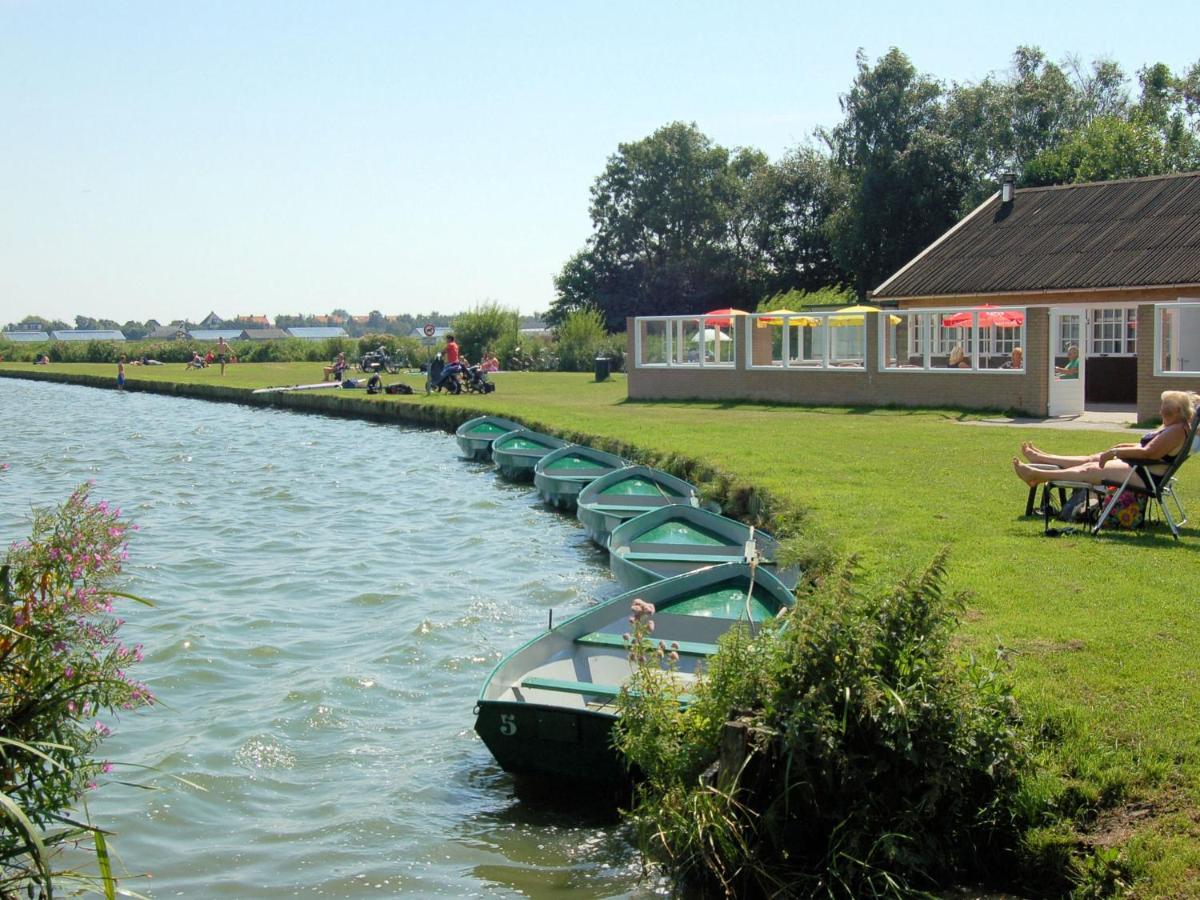 Vakantiehuis Cosy In Near